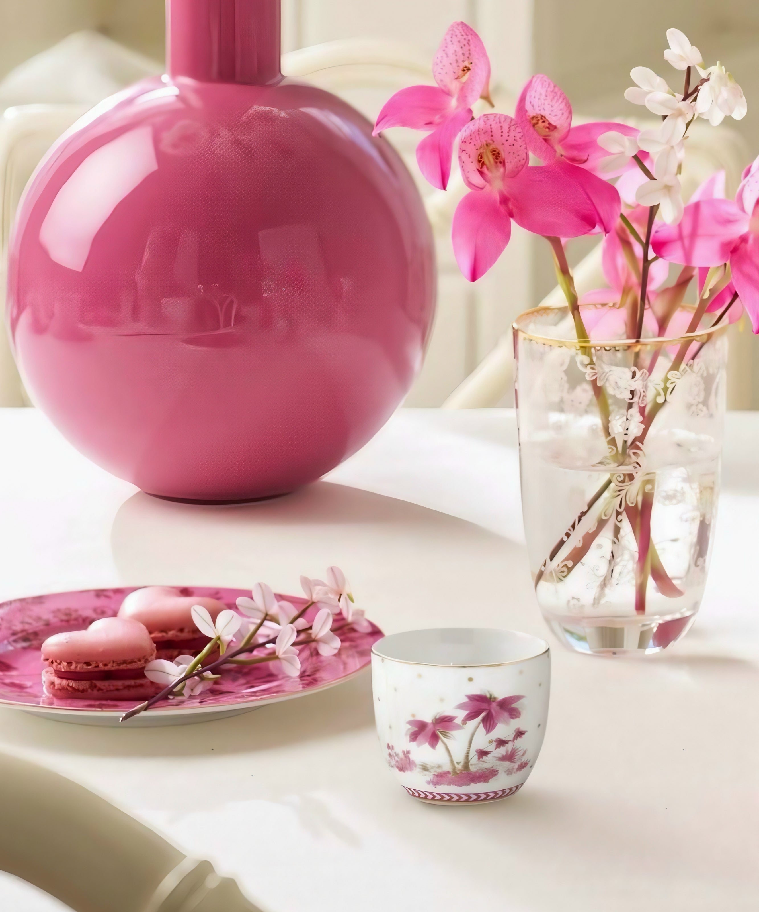 كوب بيض جولي دوتس ذهبي وردي