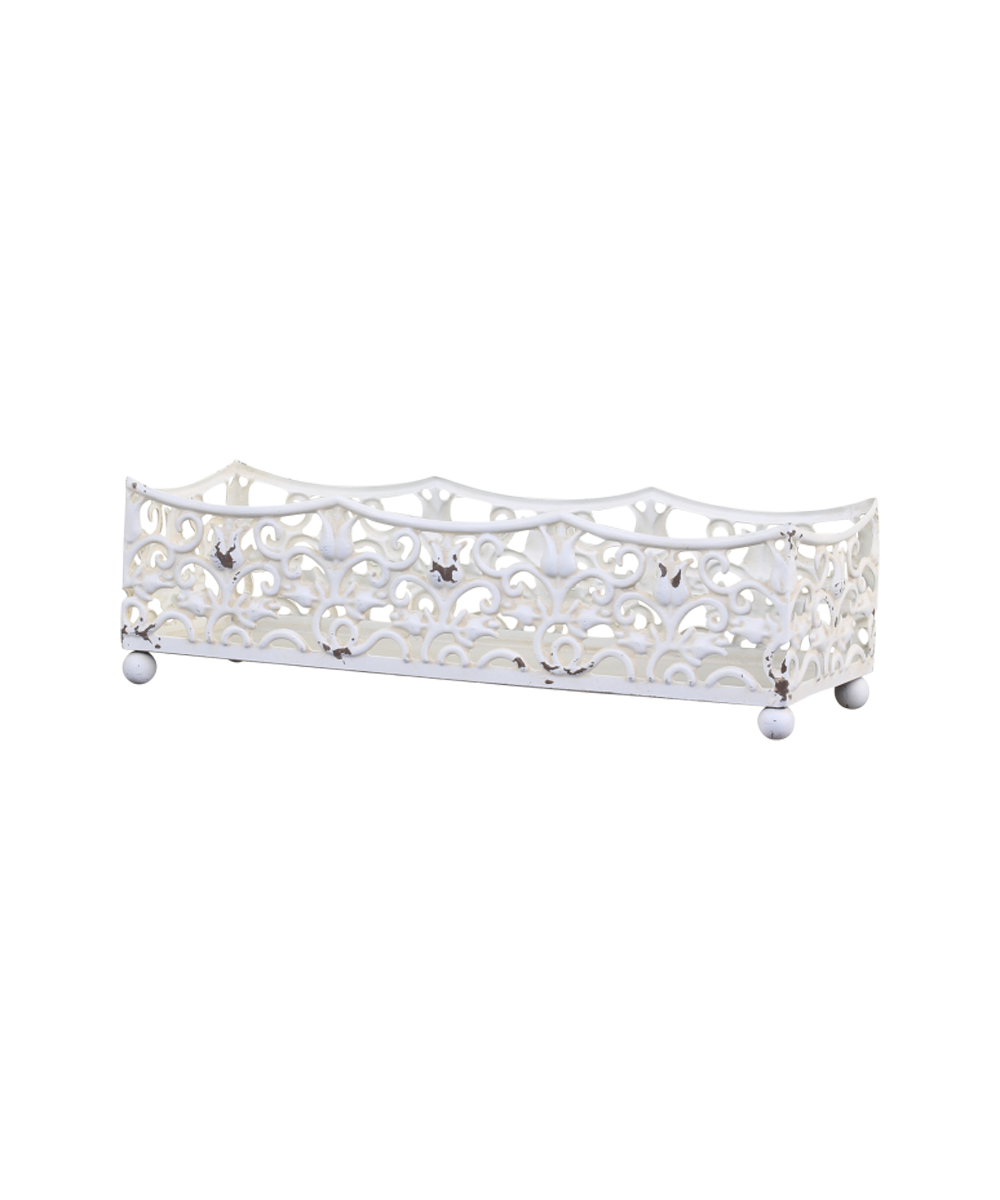 Tray W. Lace Edge
