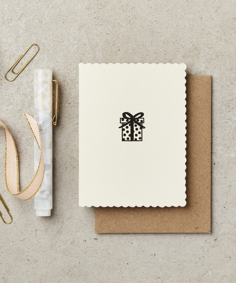 Spotty Gift A7