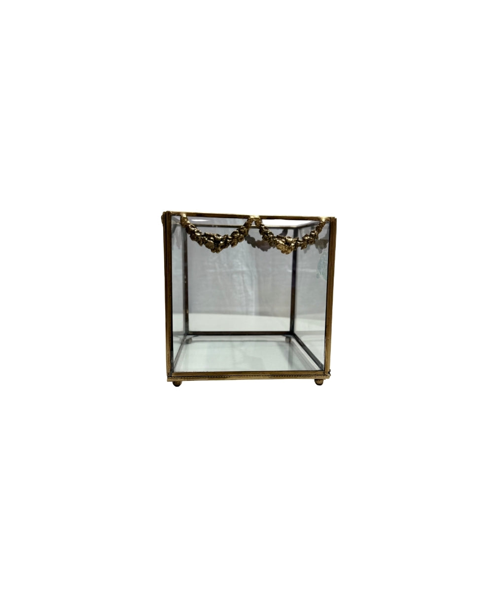 Square Gold Glass Centrepiece With Wreath Border - square glass display box gold-toned