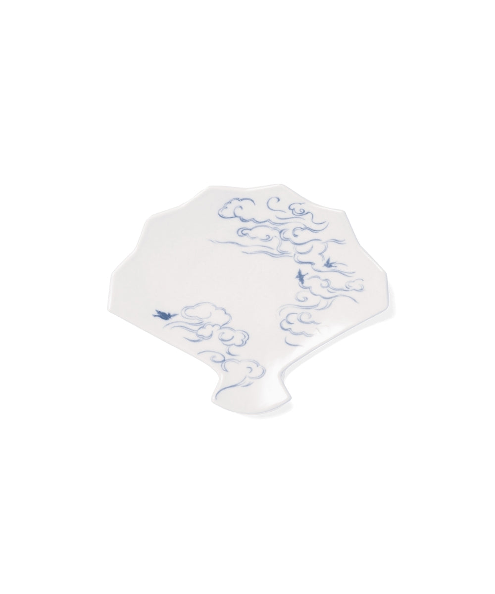 Seifu Fan-Shaped Plate White (21 x 17.5 x 3 cm)