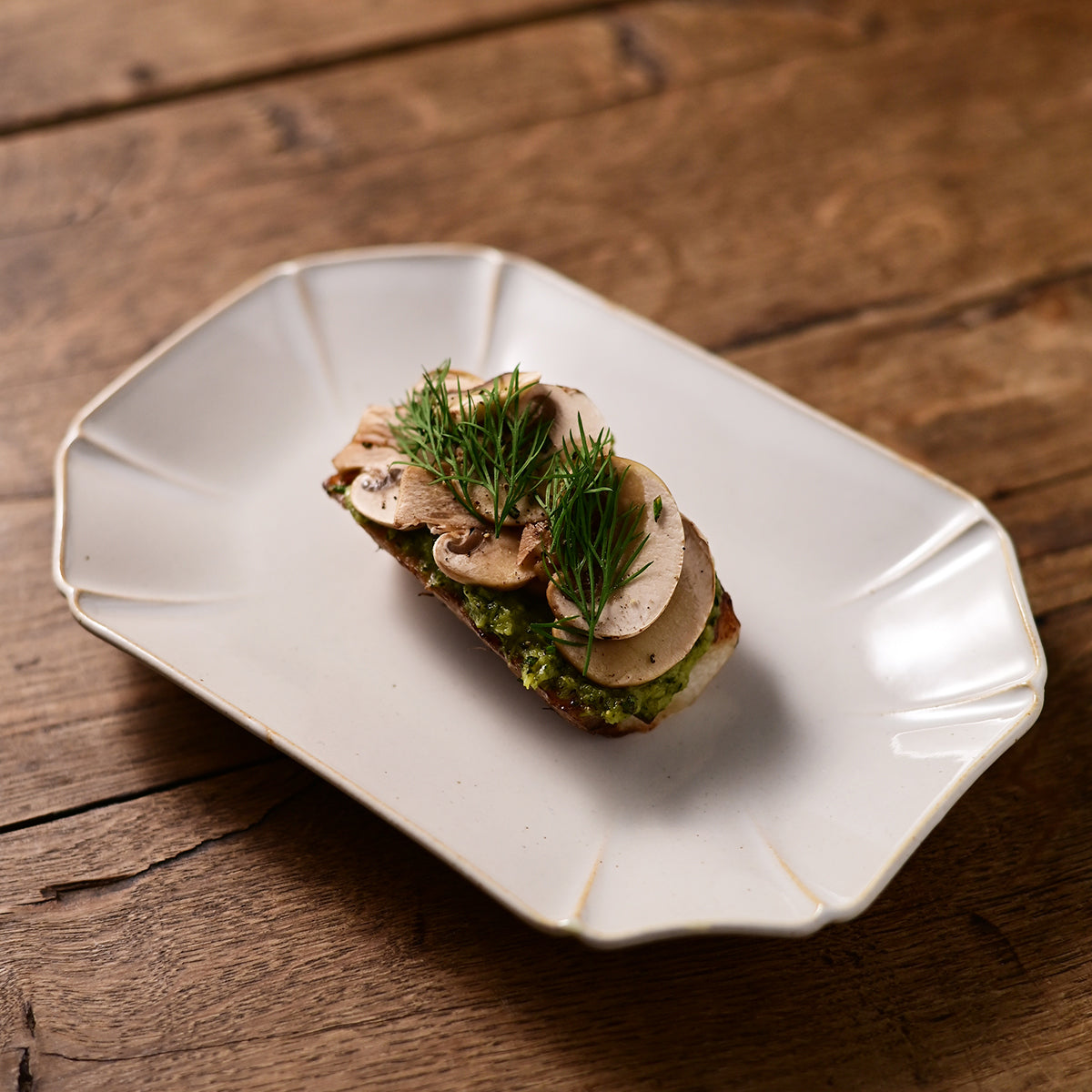 Marumitsu Hitohana rectangle plate
 flower-shaped Pottery white W- 1.85 cm D- 1.26 cm H- 0.26 cm
