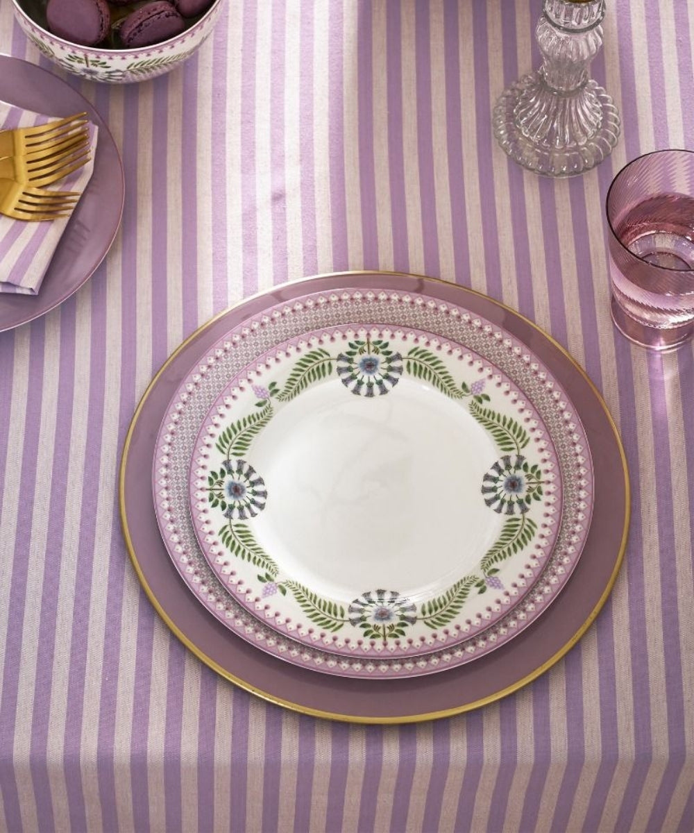 Plate Lily & Lotus Off White 23Cm