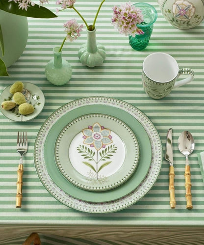 Plate Lily & Lotus Light Green (21 cm)
