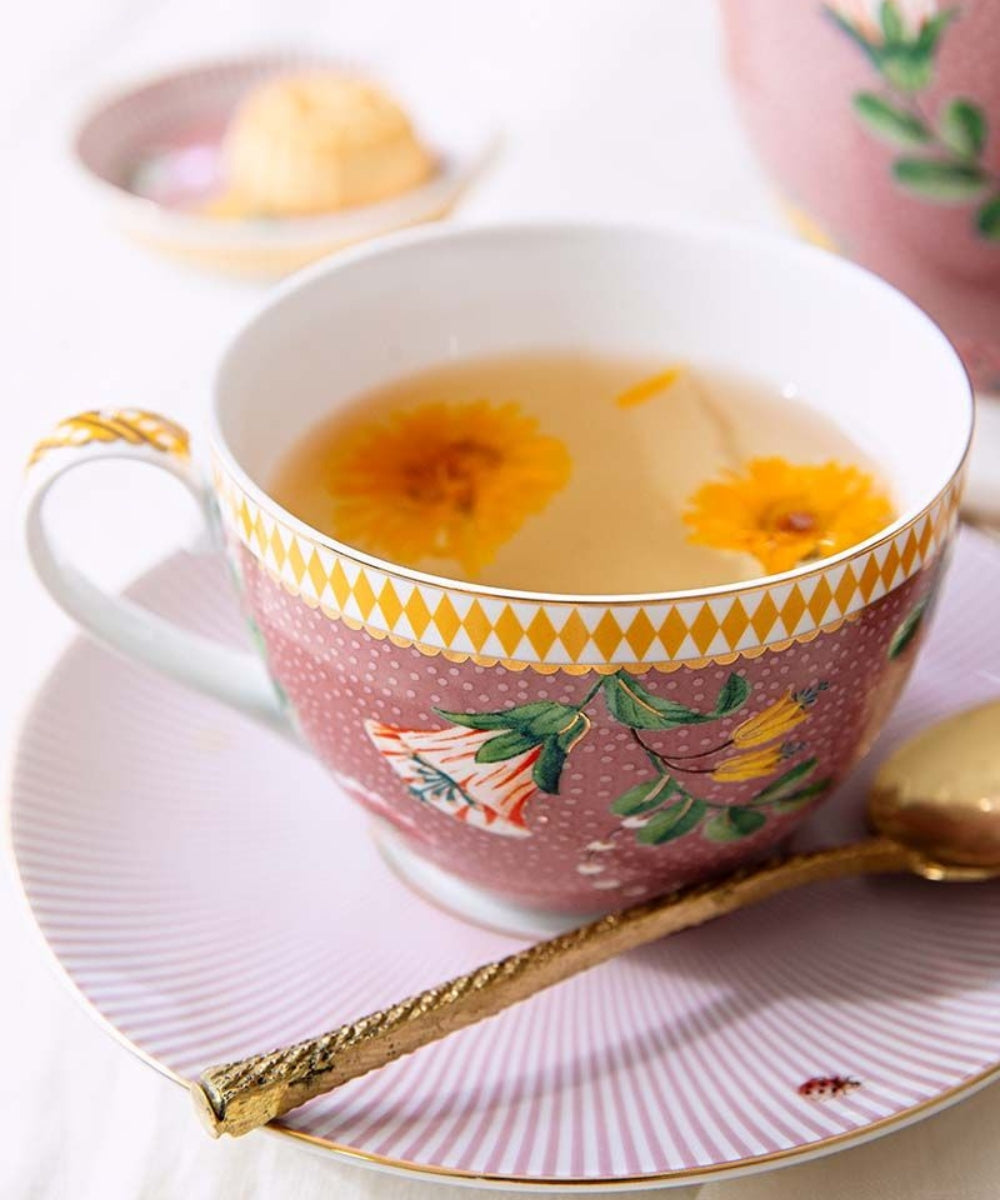 Cup & Saucer La Majorelle Pink (280 ml) - delicate pink ceramic teacup gold-trimmed
