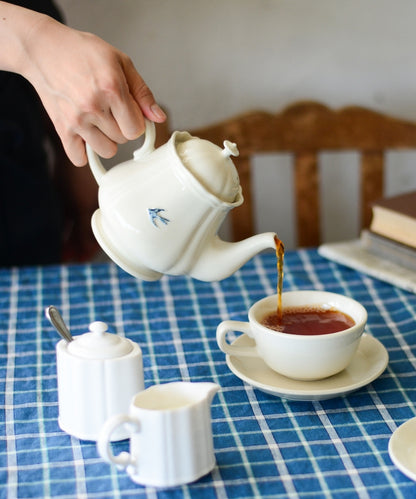 Pungency Creamer Pitcher White (10 x 5.5 x 6 cm)