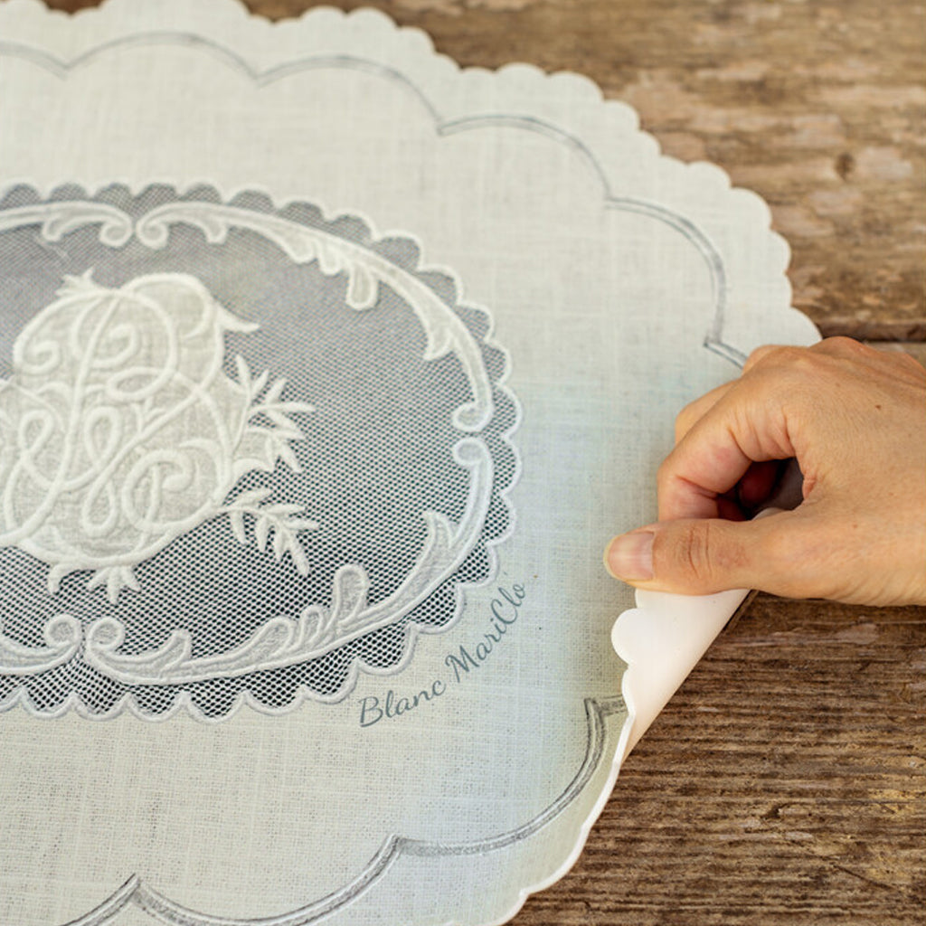 Blanc Mariclo Placemat L- 48 cm W- 0.30 cm H- 39 cm