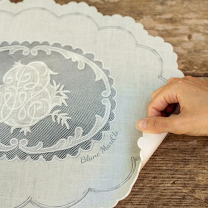 Blanc Mariclo Placemat L- 48 cm W- 0.30 cm H- 39 cm