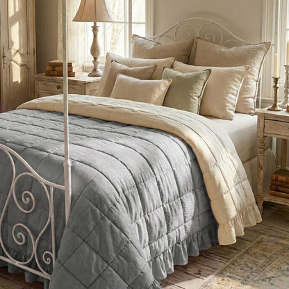 Blanc Mariclo Quilt Bicolor Quilt With Frills 300 Gsm L- 260 cm W- 260 cm
