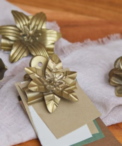 Botanical Clip