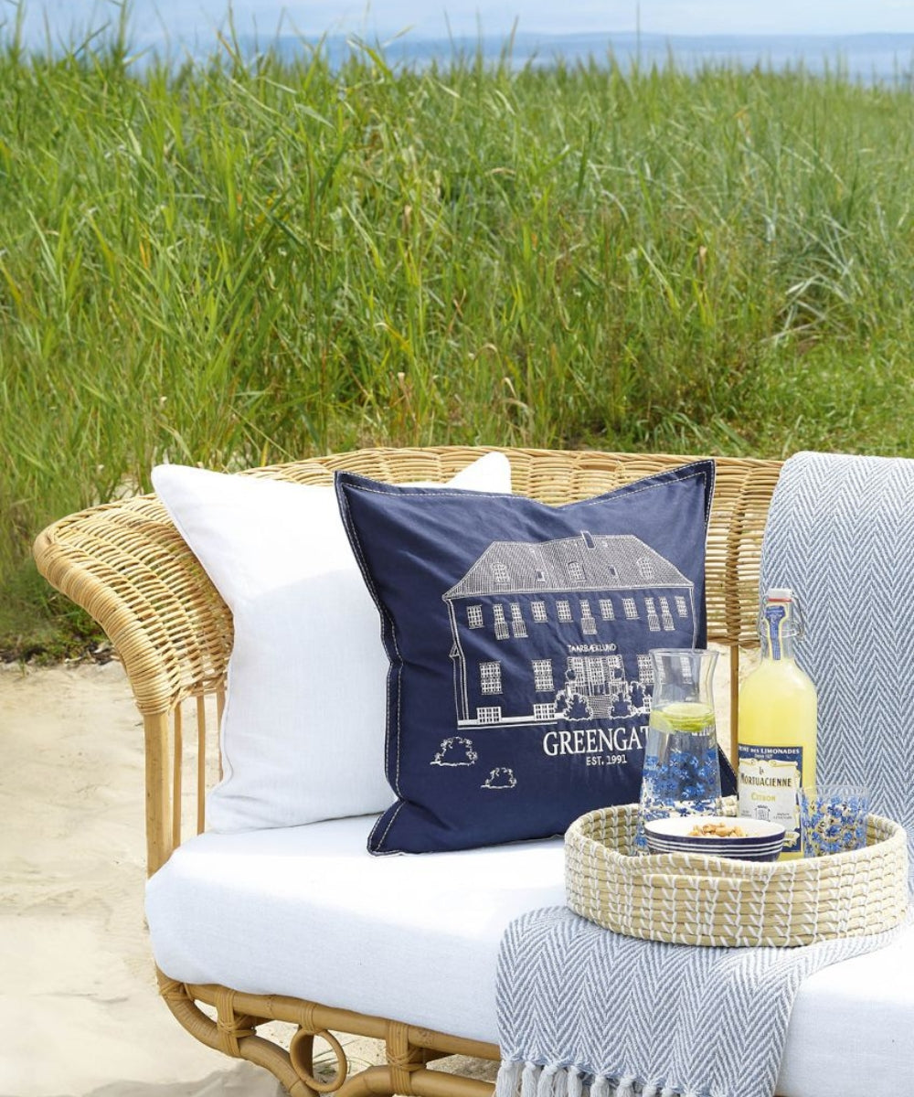 Water Dahla White - navy blue pillow white line