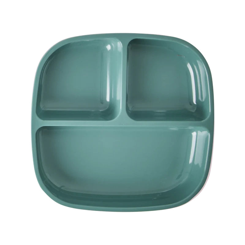 Rice Melamine Kids Plate
L- 18.7 cm W- 18.5 cm H- 3.3 cm Green