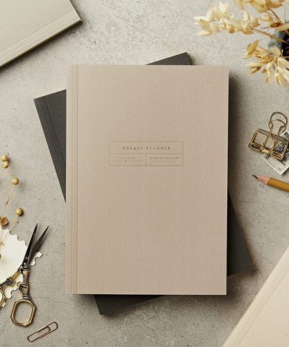Weekly Planner Clay - beige textured weekly planner gold
