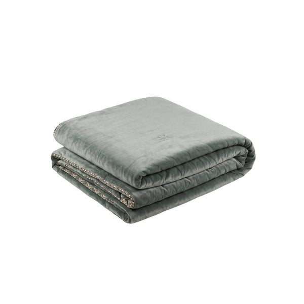 Goyaal Living Namaste velvet quilt - L-180cm W-240 cm Celadon